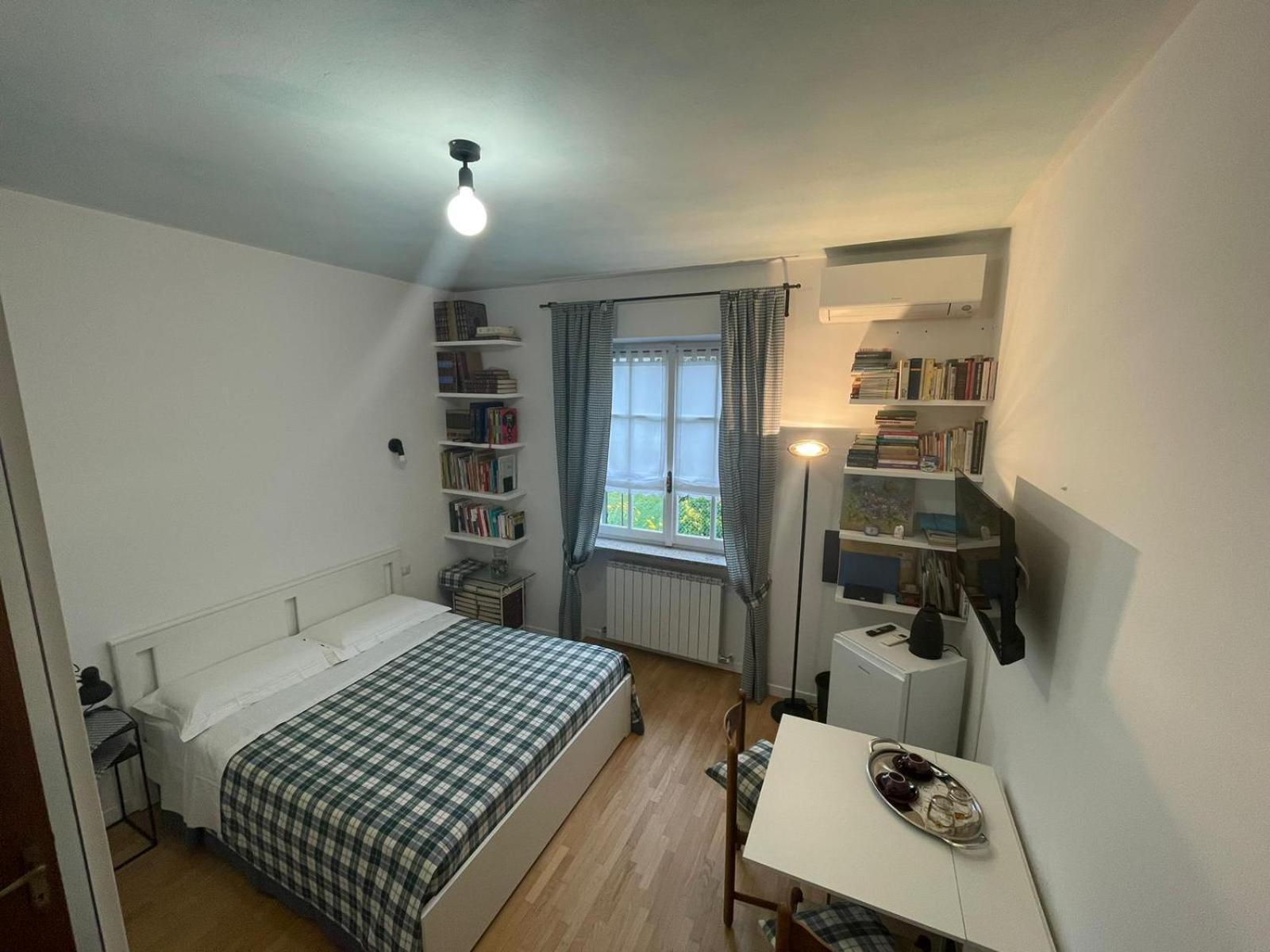 B&B Marilena Guanzate Luaran gambar